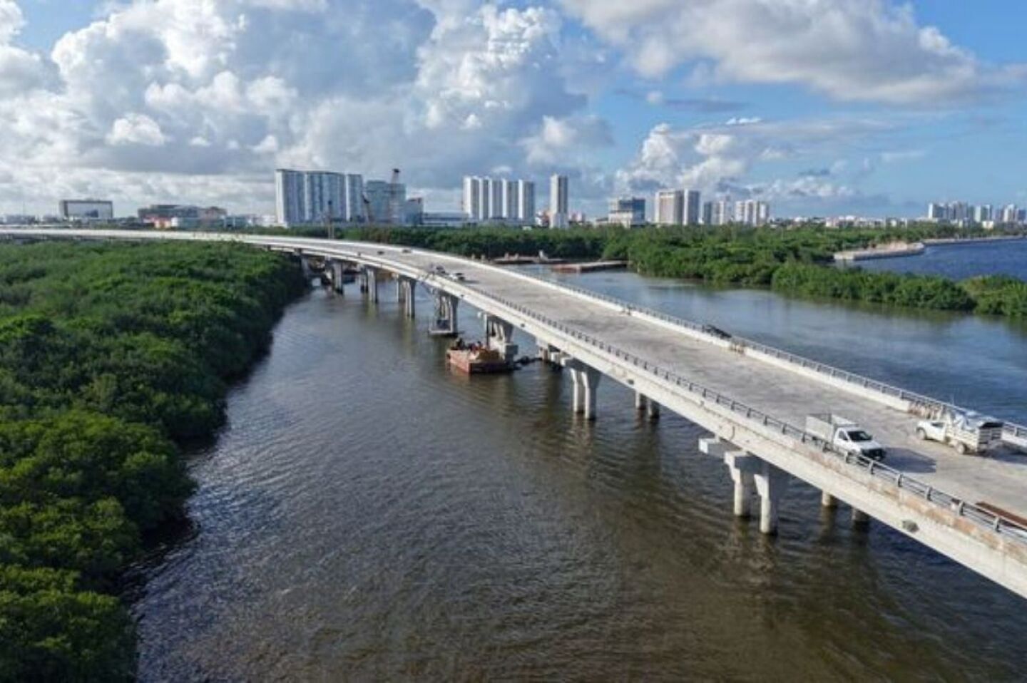 Inversión inmobiliaria en Cancún impulsada por el Puente Nichupté