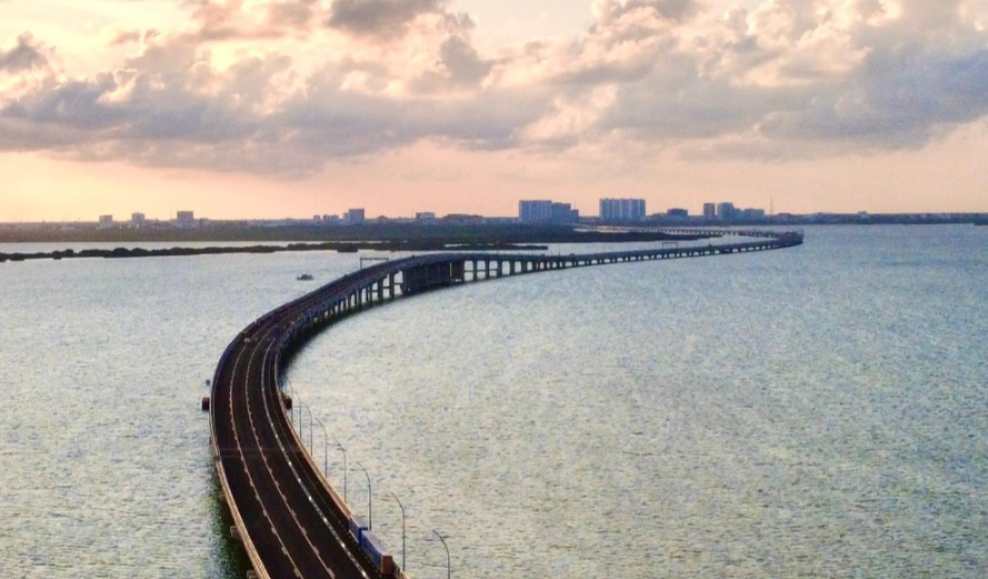 ¿Qué es el Puente Nichupté de Cancún y por qué es tan importante?